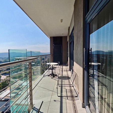 Menlyn Maine Apartments 프레토리아 외부 사진