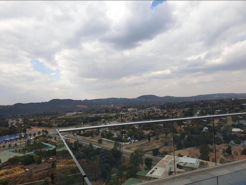 Menlyn Maine Apartments 프레토리아 외부 사진