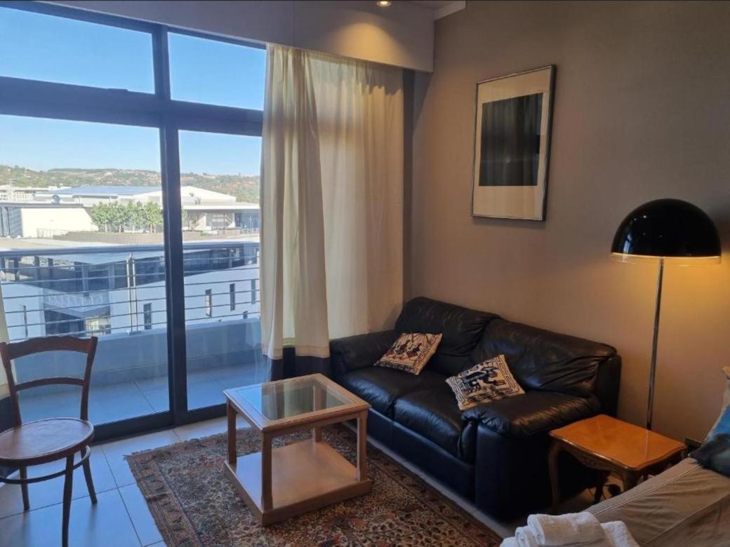 Menlyn Maine Apartments 프레토리아 외부 사진